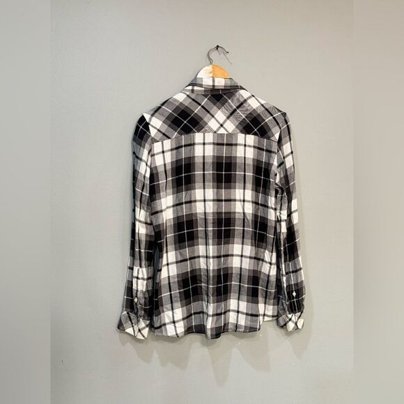 Neutral GAP Plaid Button Down Flannel Shirt Size S EUC - Picture 4 of 5